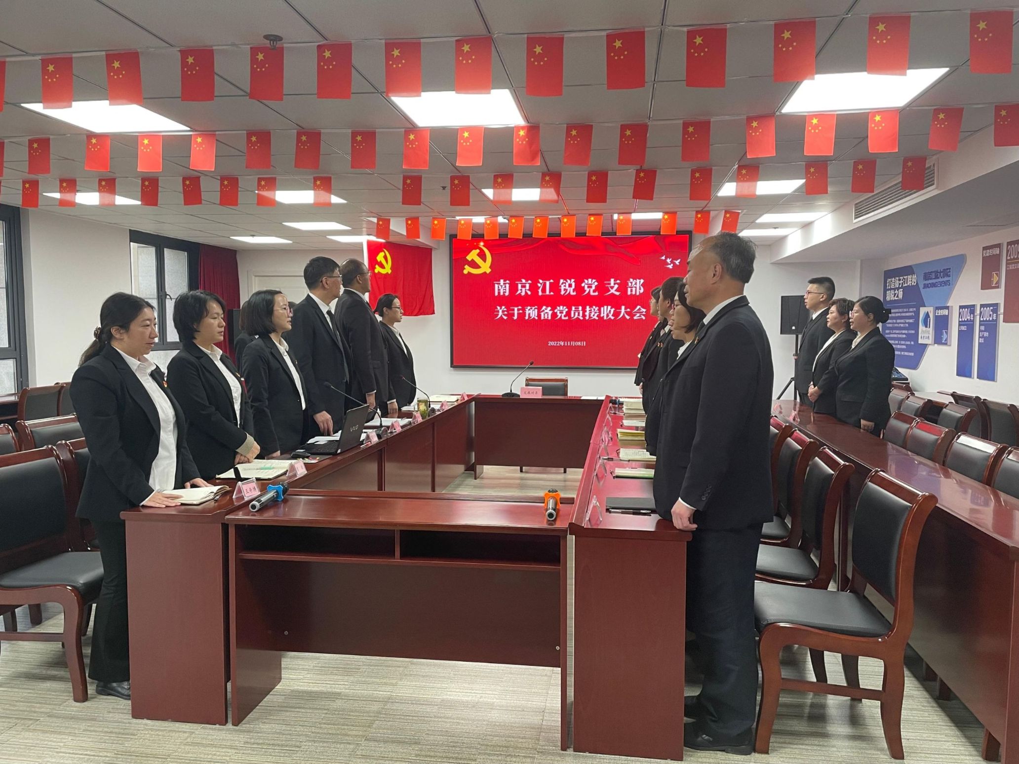 31c2598a9eb15a3b0694103c7b161494